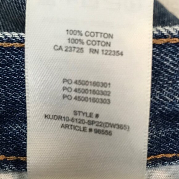 Aritzia Denim Forum EX- Boyfriend Short Size 26 - Picture 9 of 9